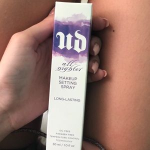 Urban Decay All Nighter Makeup Setting Spray